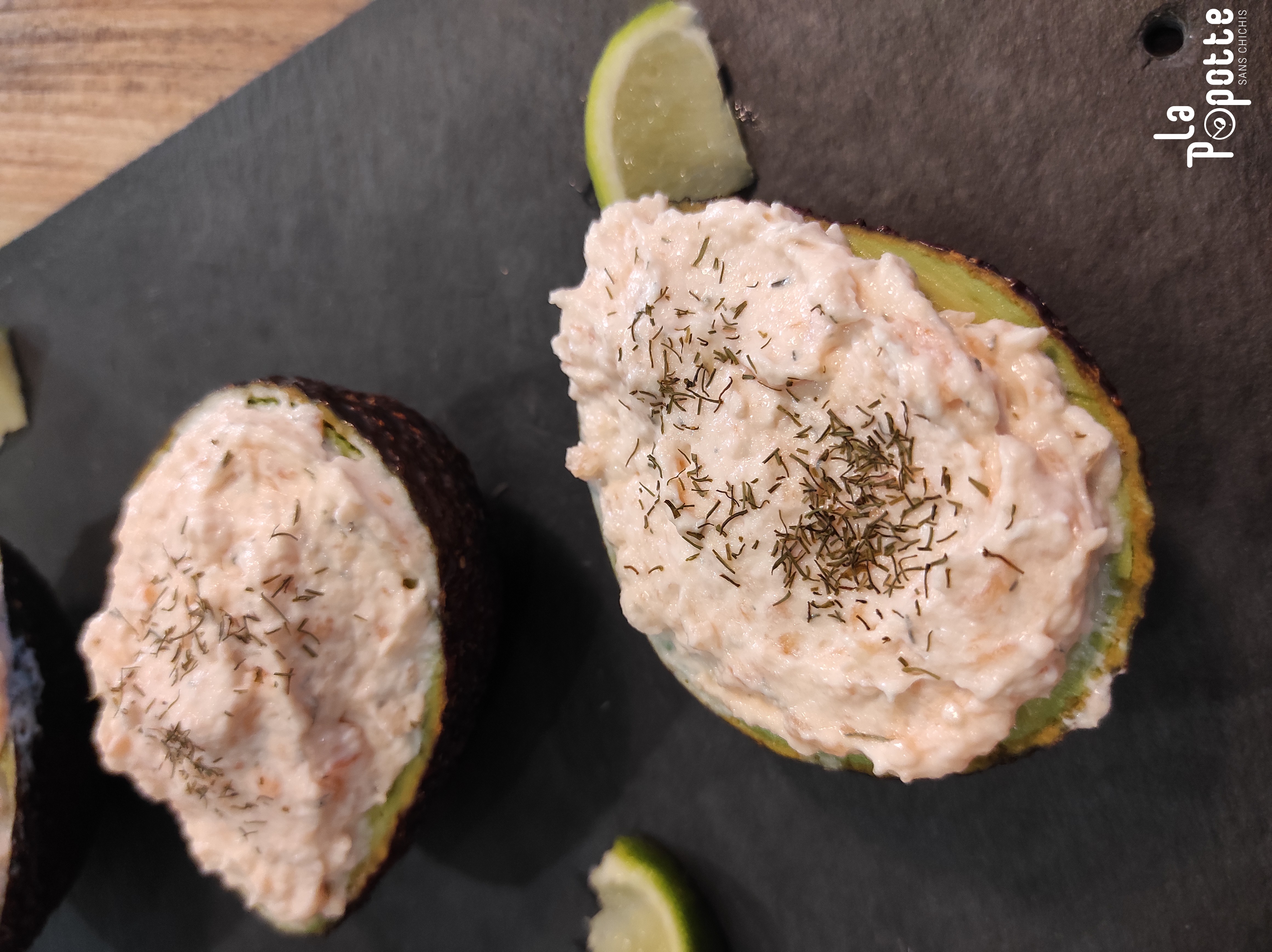 Avocat farci aux rillettes de saumon