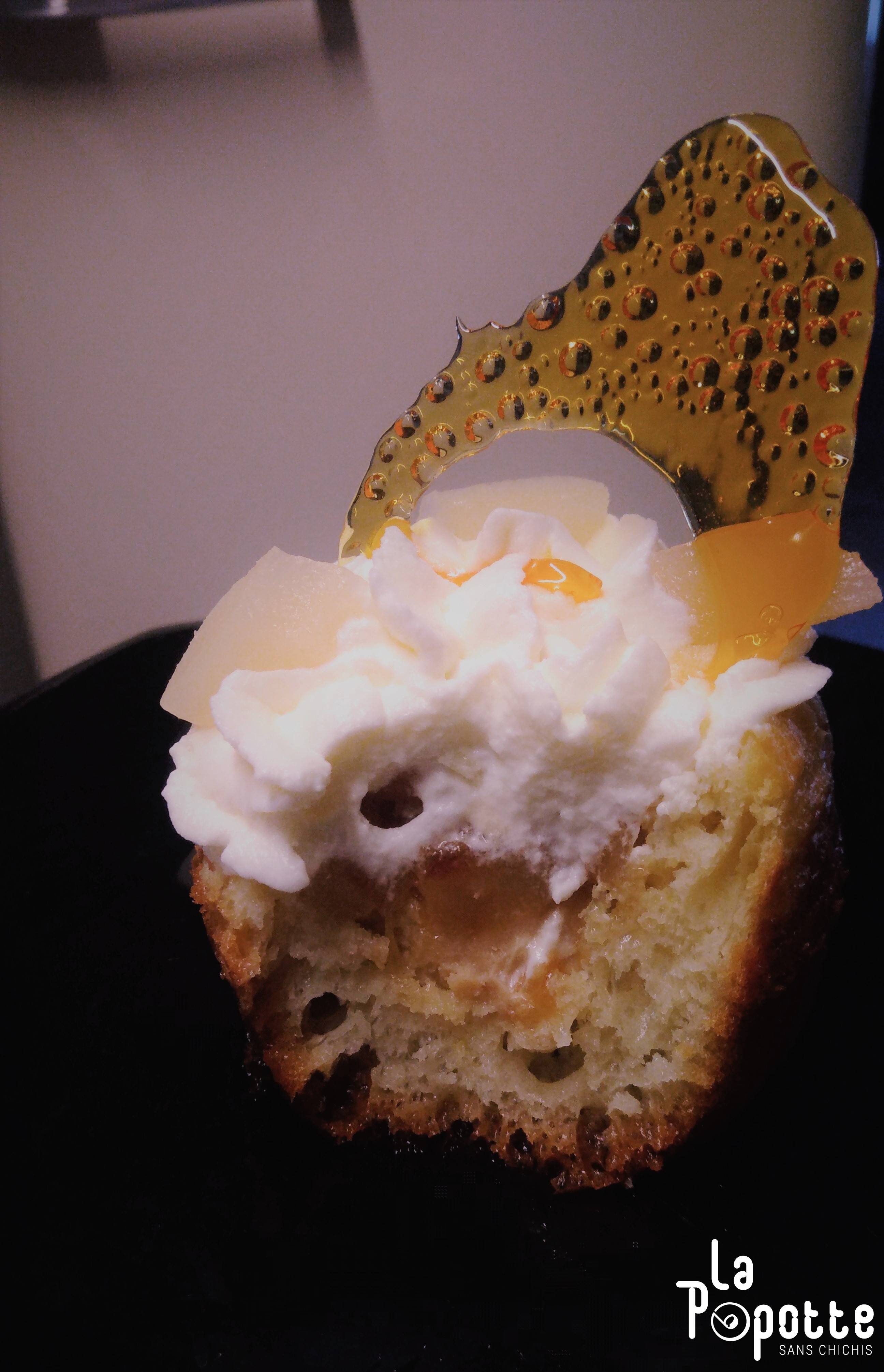 Baba au rhum ganache chocolat caramel, poire