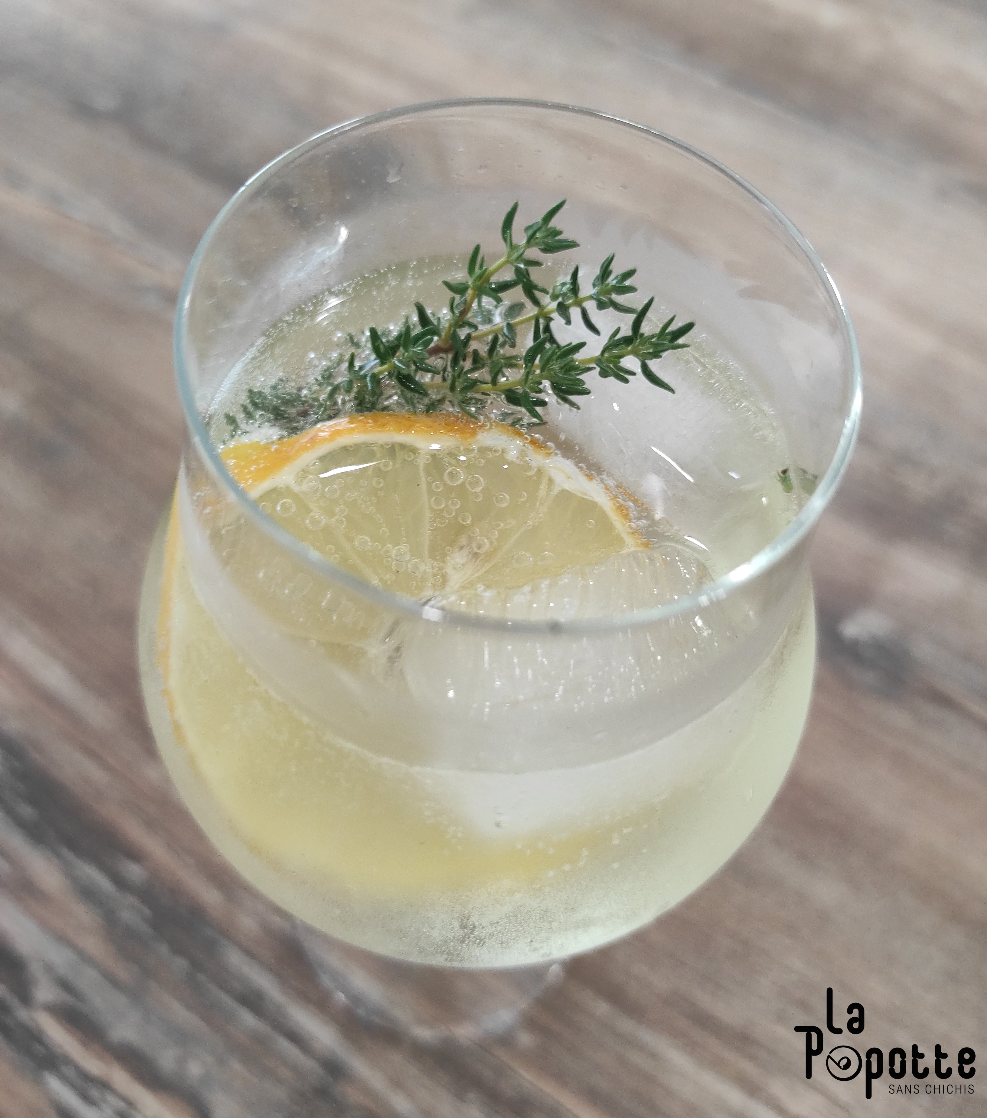 Limoncello spritz