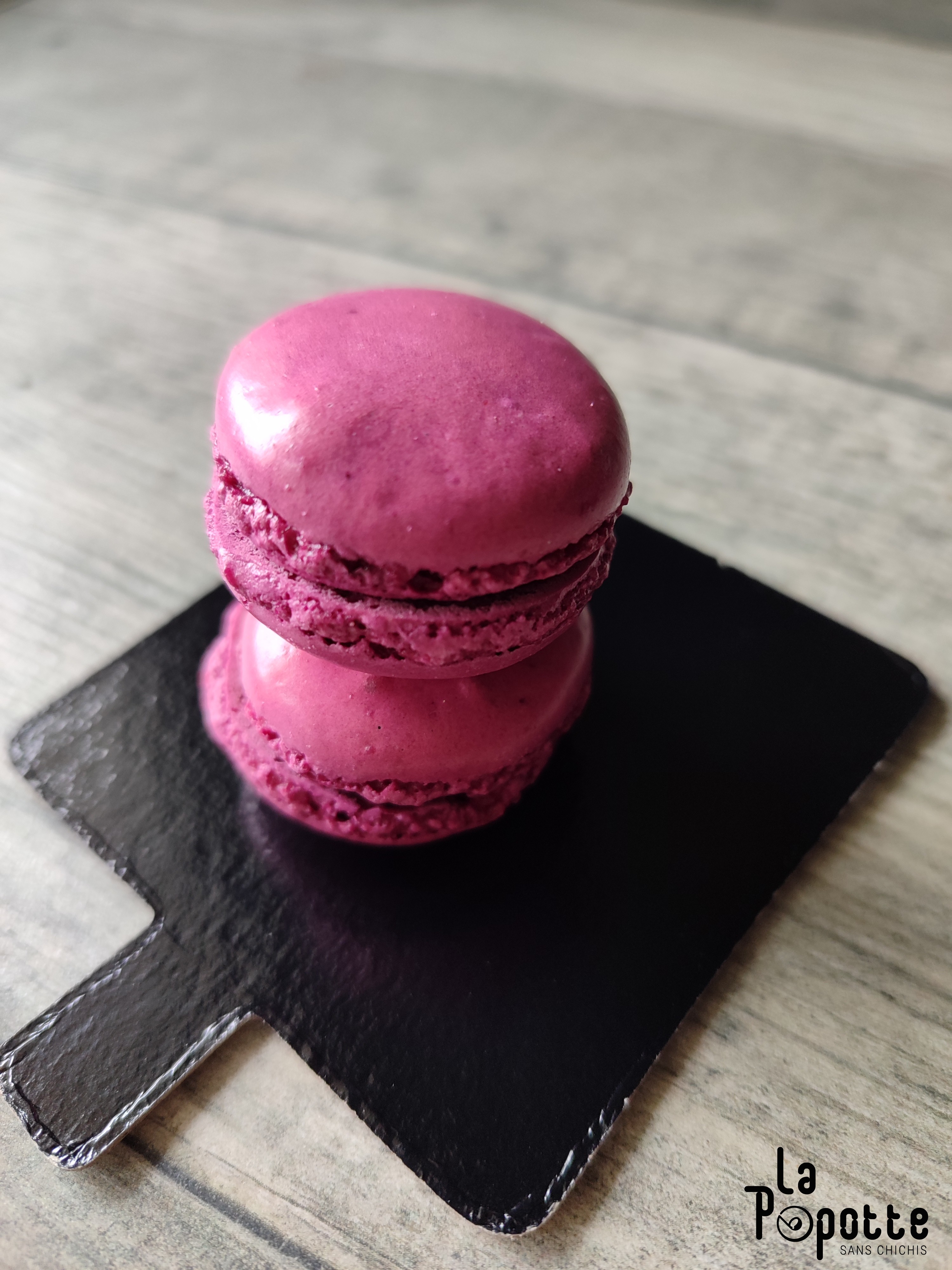 Macarons au cassis