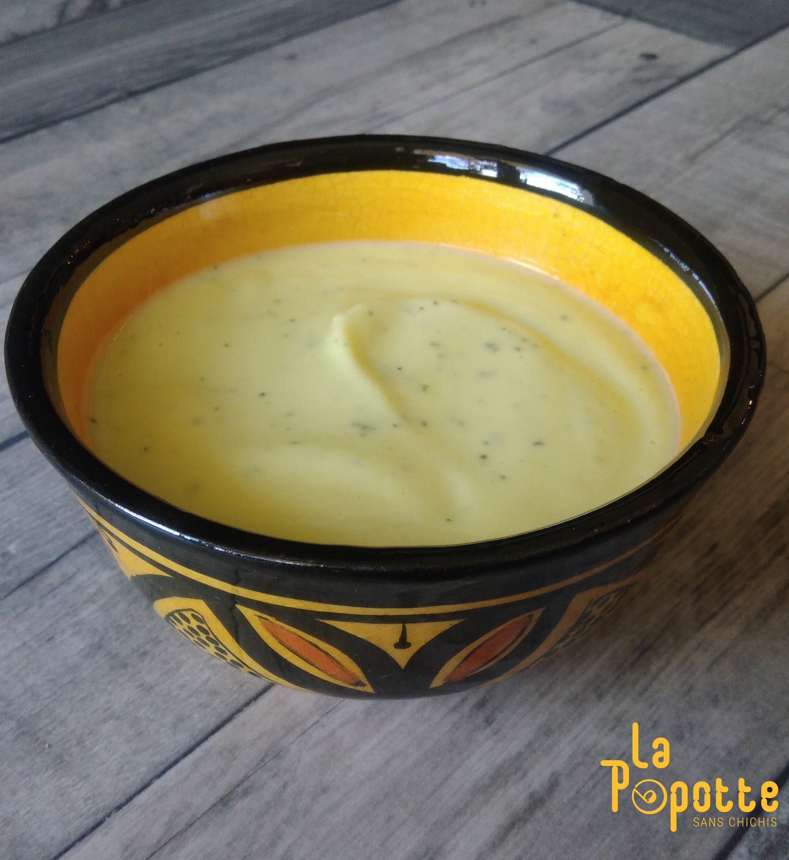 Soupe froide de courgettes et chèvre frais