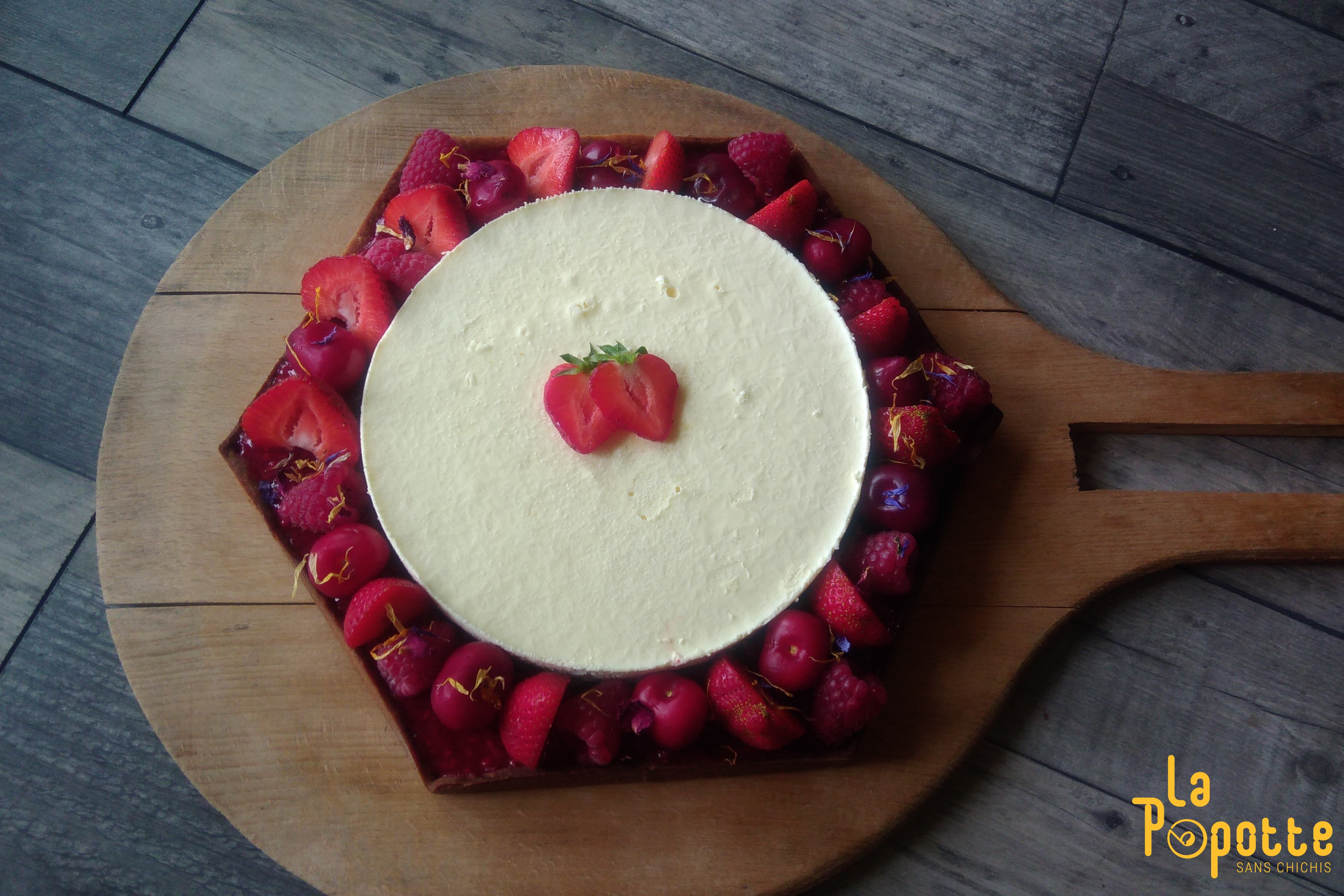 Tarte octogonale aux fruits rouges