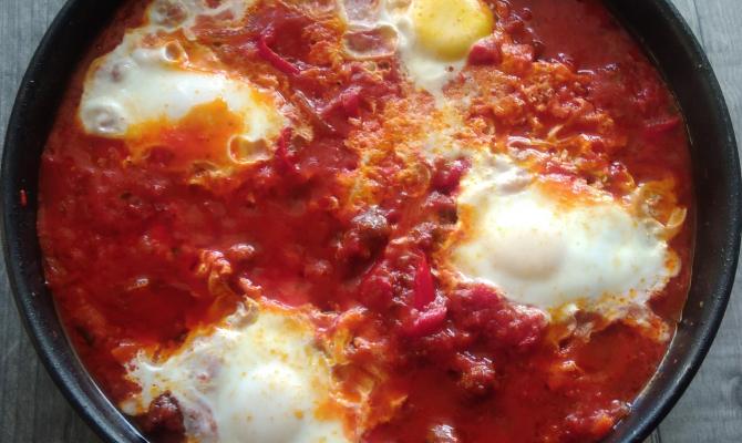 Ojja tunisienne aux merguez et aux œufs…